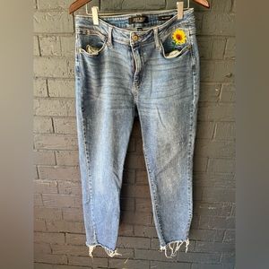 Judy Blue Los Angeles relaxed fit 13/31